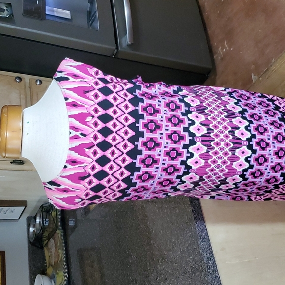 DN Design Dress - Picture 5 of 6